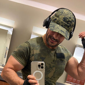 Meet your Posher, Harith